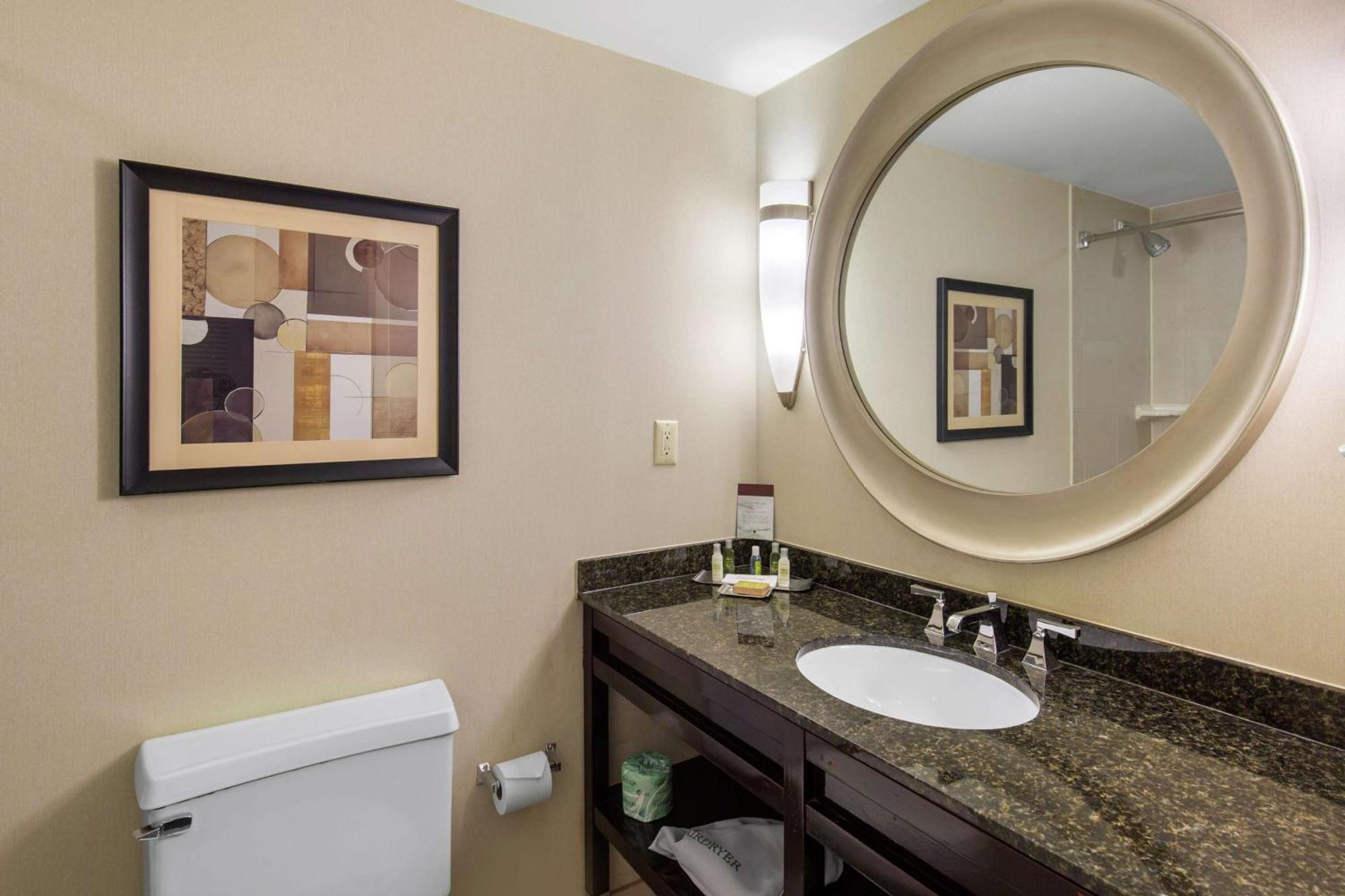 Doubletree By Hilton Downtown Wilmington - Legal District Zewnętrze zdjęcie